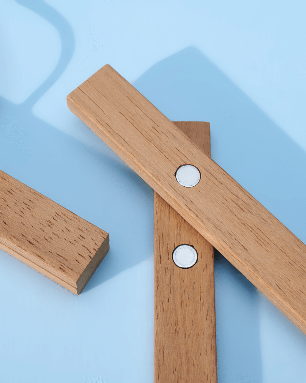 Magnetic Teak Wooden Poster Hanger - Image 2